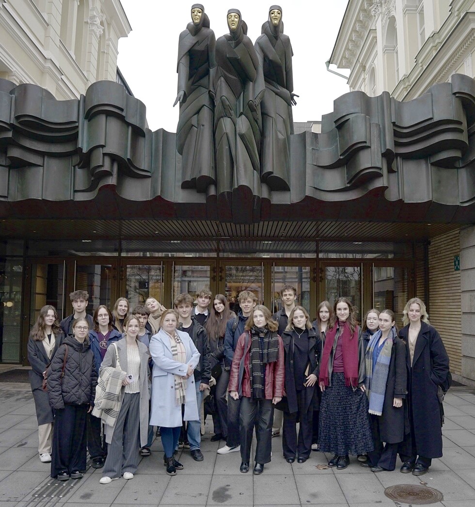F.KAFKOS KŪRYBOS INTERPRETACIJA NACIONALINIAME DRAMOS TEATRE