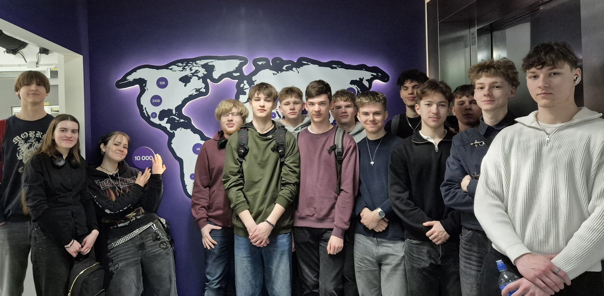 Mokinių vizitas į lazerių technologijų įmonę