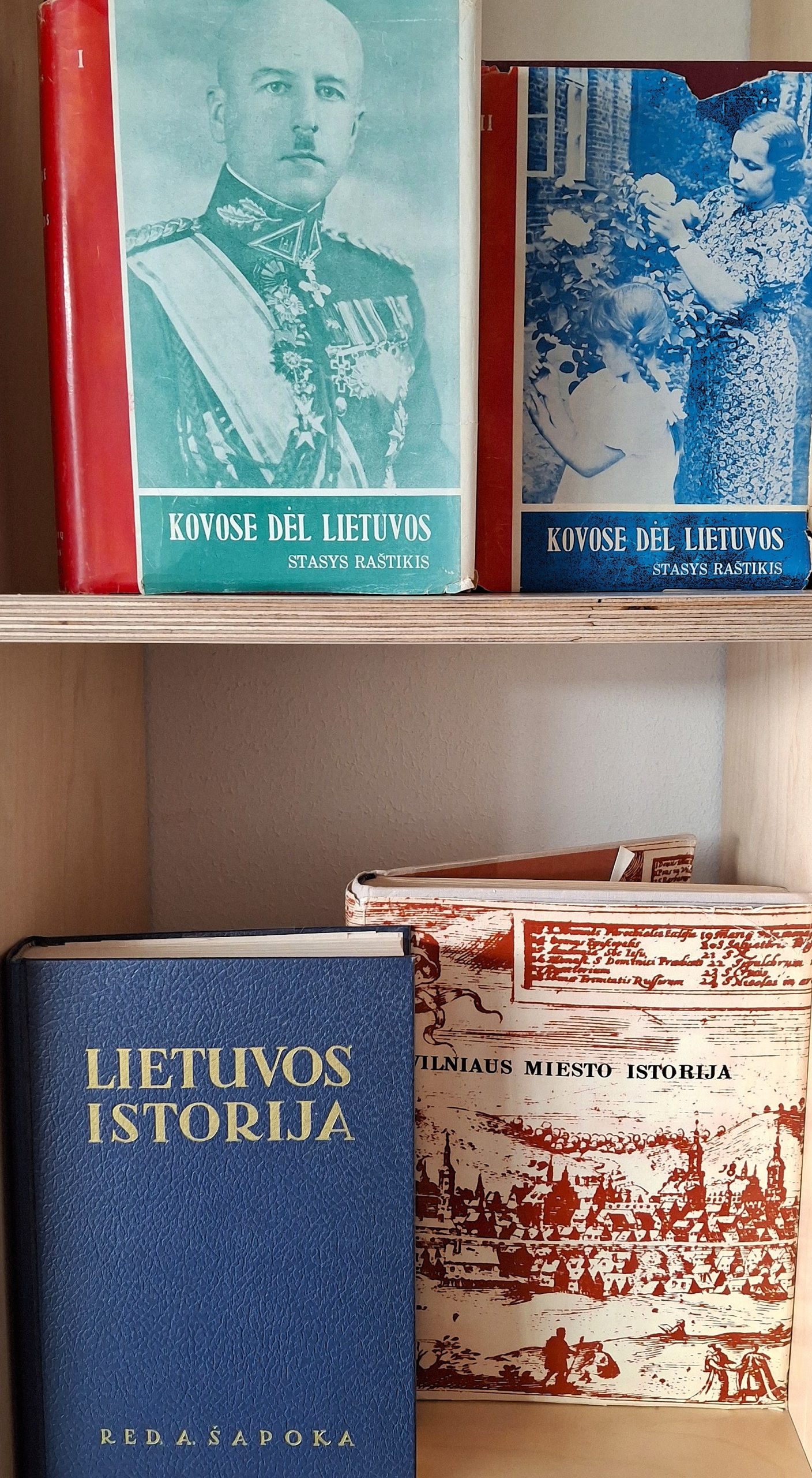 Dovanotų knygų paroda