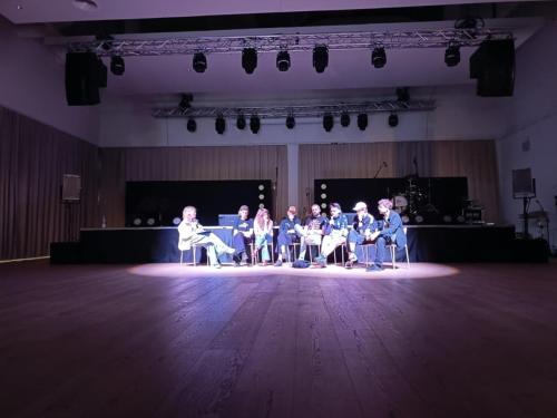 6f785929-f7f8-4bcf-83cf-97dfd1f83618